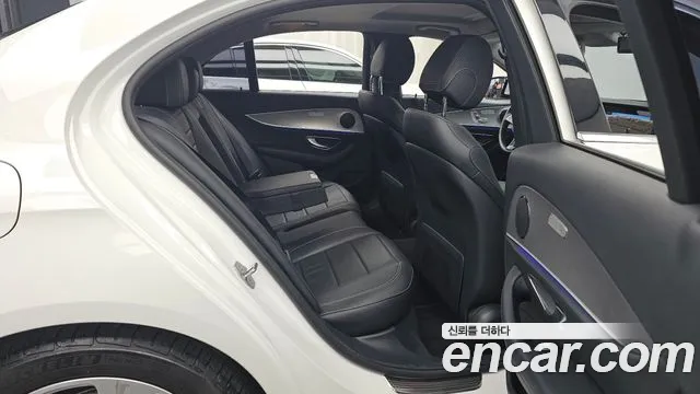 Mercedes-Benz E-Класс 2018 thumb 12