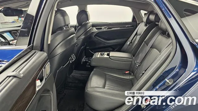 Genesis G80 2018 thumb 10