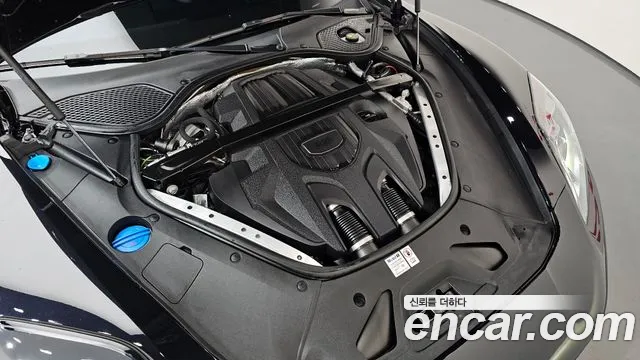 Porsche Panamera 2024 thumb 6