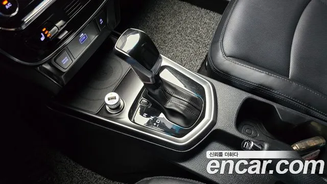 KG_Mobility_Ssangyong TIBOLI 2022 thumb 9
