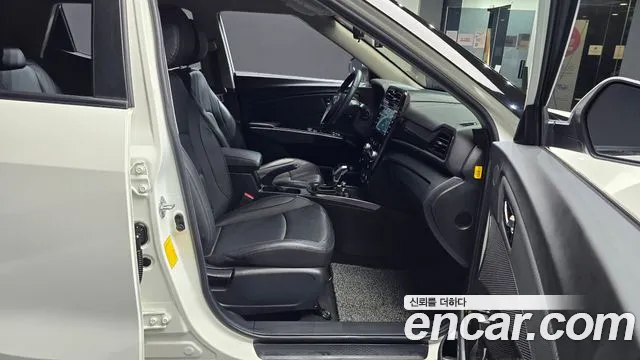 KG_Mobility_Ssangyong TIBOLI 2022 thumb 11