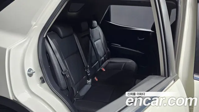 KG_Mobility_Ssangyong TIBOLI 2022 thumb 12
