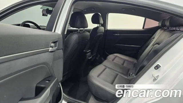 Hyundai Avante 2018 thumb 11