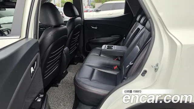 KG_Mobility_Ssangyong TIBOLI 2016 thumb 11
