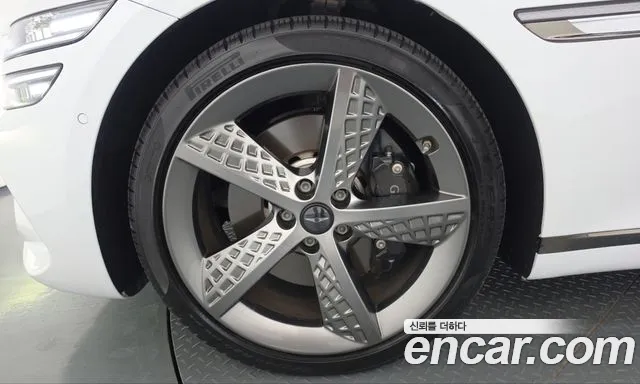 Genesis G80 2024 thumb 5