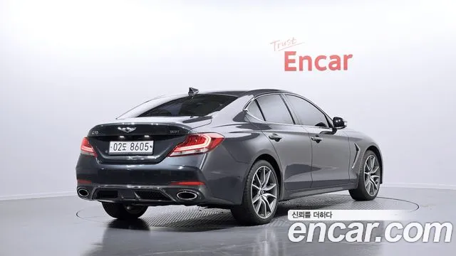 Genesis G70 2017 thumb 2