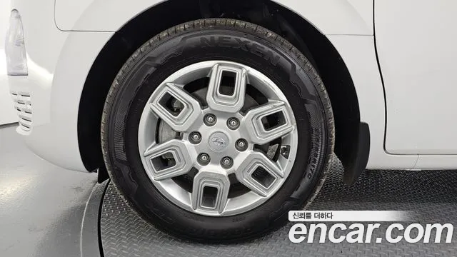 Hyundai Staria 2022 thumb 5