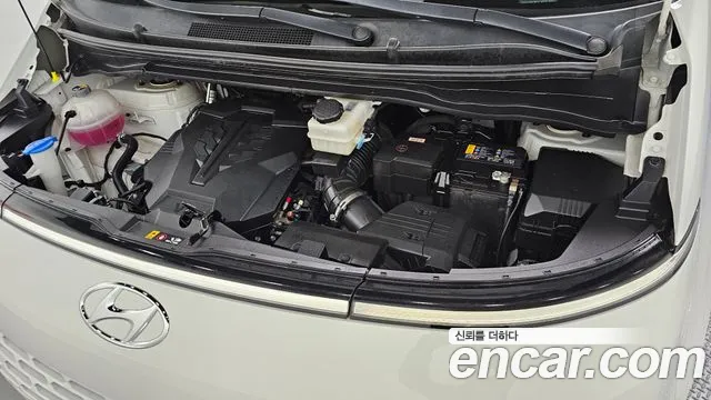 Hyundai Staria 2022 thumb 6