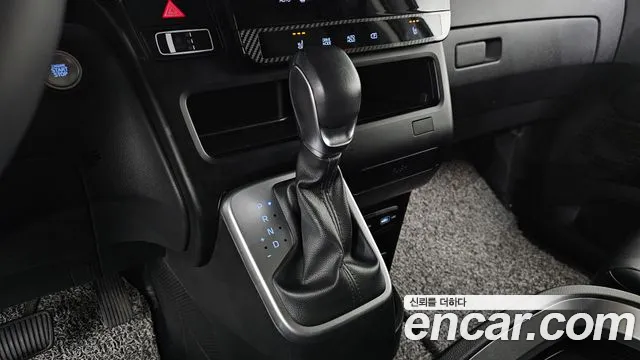 Hyundai Staria 2022 thumb 9