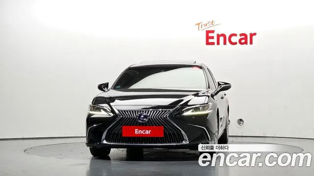 Lexus ES 2020 thumb 3