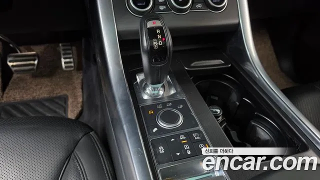Land Rover Range Rover Sport 2016 thumb 9