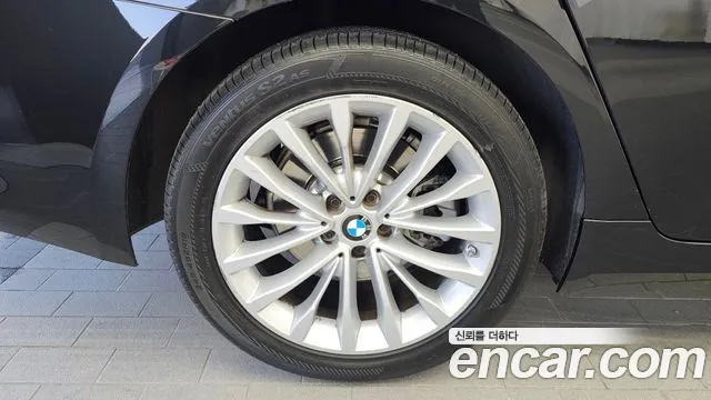BMW 5-Series 2021 thumb 5