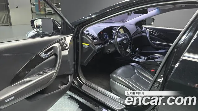 Hyundai Grandeur 2015 thumb 10