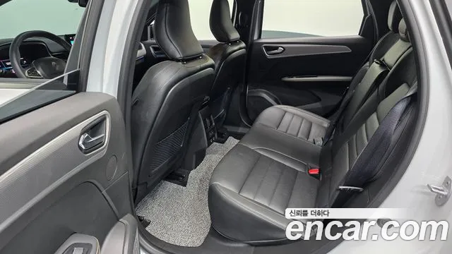 Renault-KoreaSamsung Arkana 2025 thumb 11