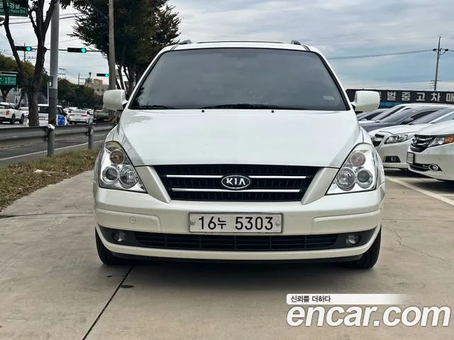 Kia Carnival 2009 thumb 2