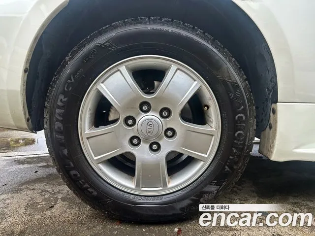 Kia Carnival 2009 thumb 7