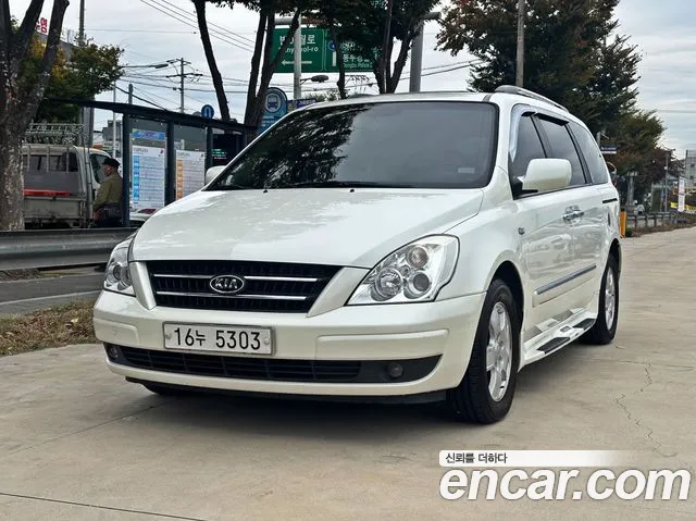 Kia Carnival 2009 thumb 11
