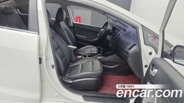 Kia K3 2017 thumb 12