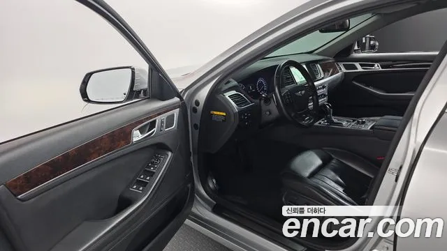Hyundai Genesis 2015 thumb 10