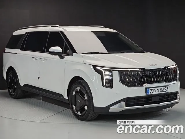 Kia Carnival 2025 thumb 2