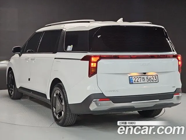 Kia Carnival 2025 thumb 3