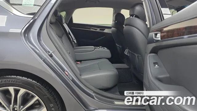 Hyundai Genesis 2015 thumb 11