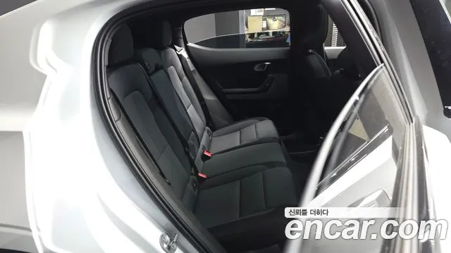 Polestar 2 2022 thumb 11