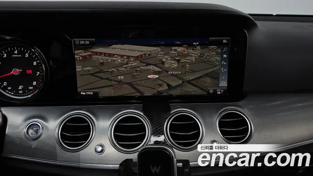 Mercedes-Benz E-Класс 2018 thumb 12