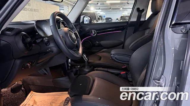 MINI Hatch 2022 thumb 10