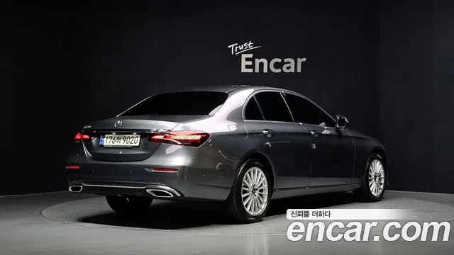 Mercedes-Benz E-Класс 2021 thumb 2