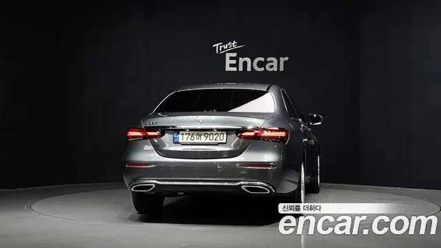 Mercedes-Benz E-Класс 2021 thumb 4