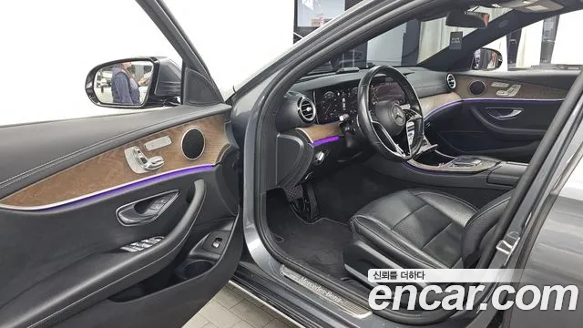 Mercedes-Benz E-Класс 2021 thumb 10