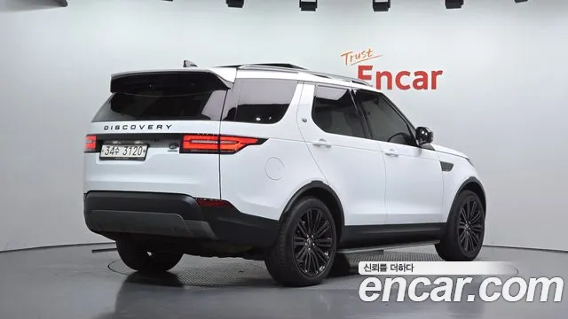 Land Rover Discovery 2017 thumb 2