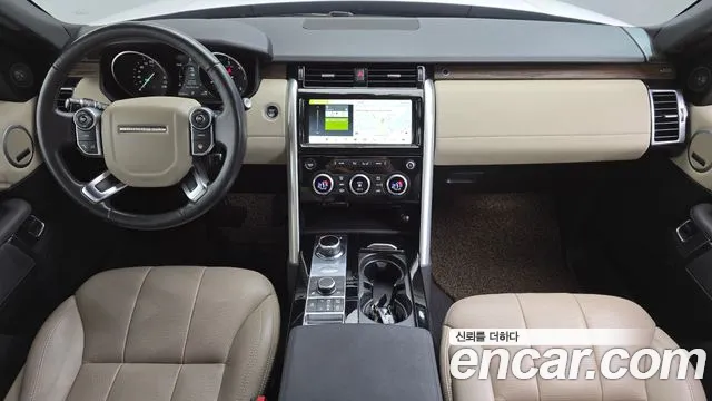 Land Rover Discovery 2017 thumb 7