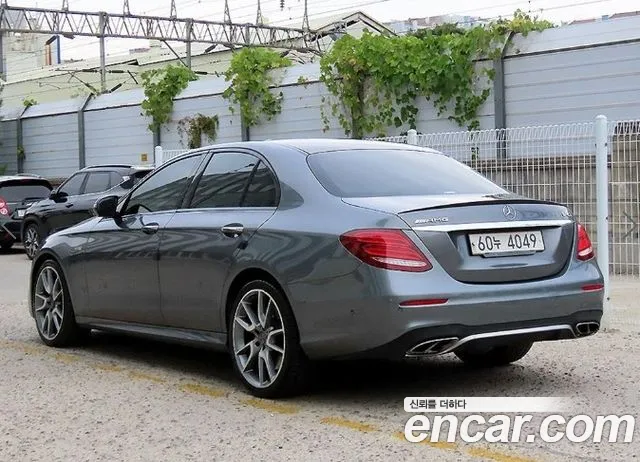 Mercedes-Benz E-Класс 2018 thumb 3