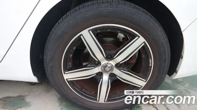 Hyundai Avante 2012 thumb 5