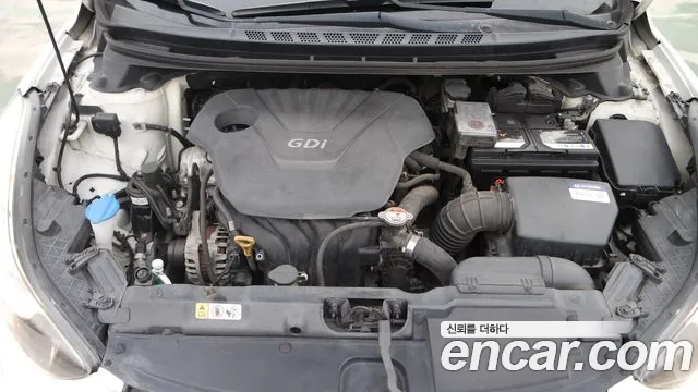 Hyundai Avante 2012 thumb 6