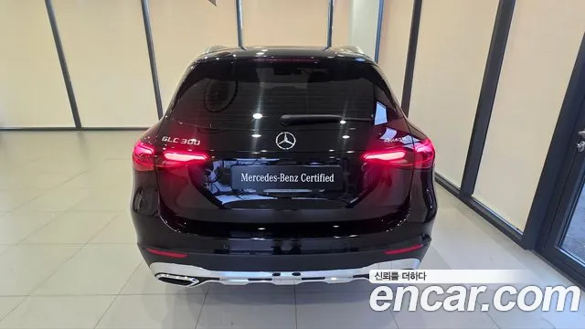 Mercedes-Benz GLC 2026 thumb 4