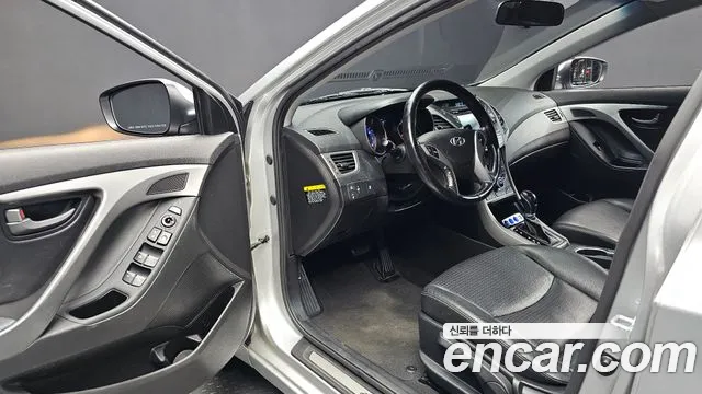 Hyundai Avante 2014 thumb 10