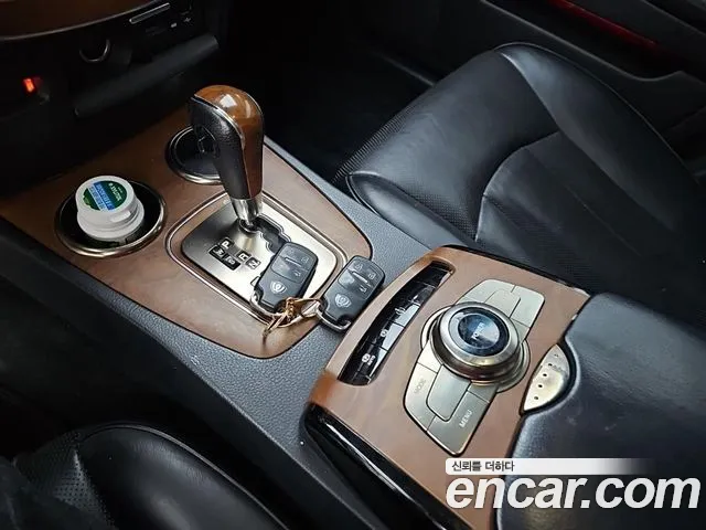 KG_Mobility_Ssangyong Chairman 2012 thumb 7