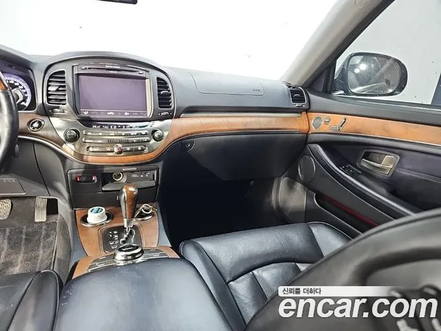 KG_Mobility_Ssangyong Chairman 2012 thumb 9