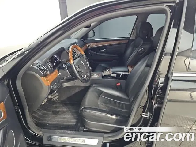 KG_Mobility_Ssangyong Chairman 2012 thumb 10
