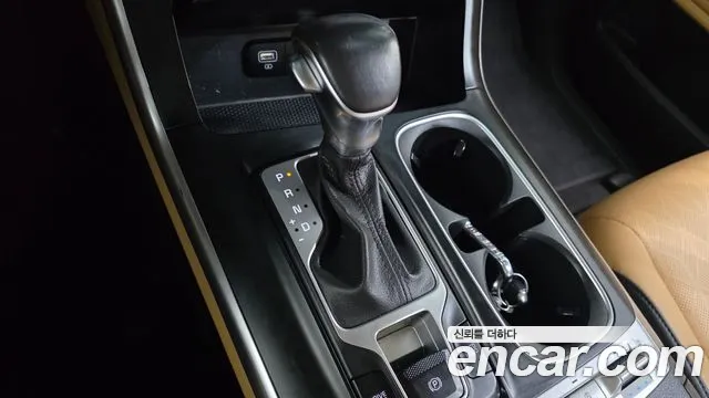 Kia Carnival 2021 thumb 9
