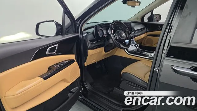 Kia Carnival 2021 thumb 10