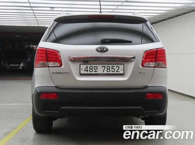 Kia Sorento 2010 thumb 3