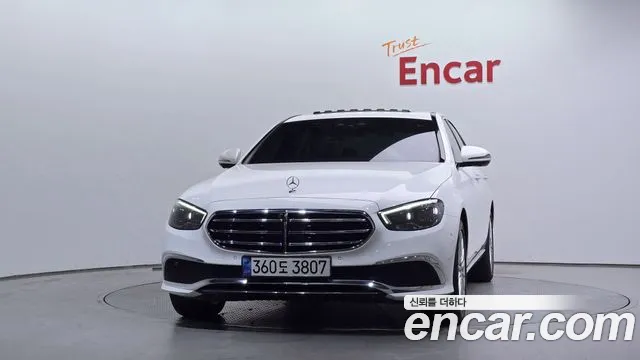 Mercedes-Benz E-Класс 2022 thumb 3