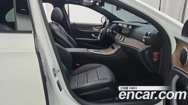 Mercedes-Benz E-Класс 2022 thumb 12