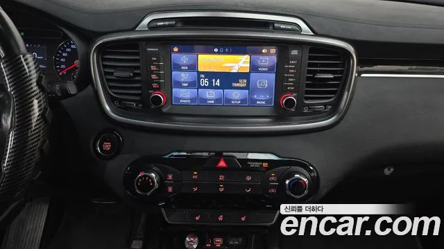 Kia Sorento 2017 thumb 12