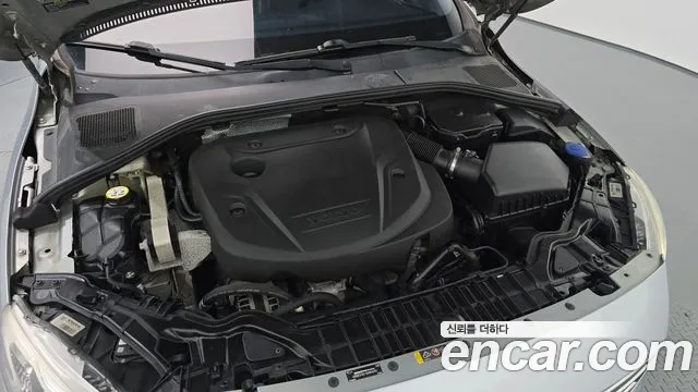 Volvo S60 2017 thumb 6