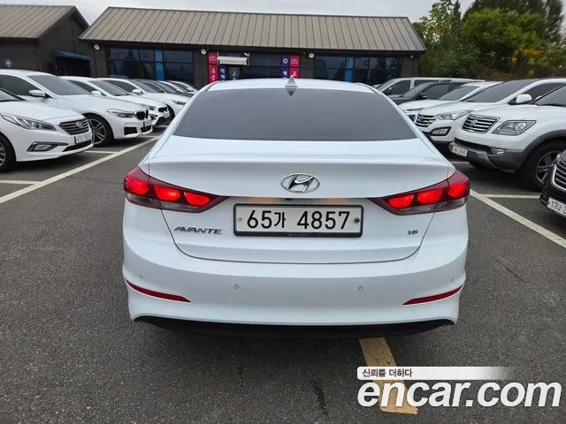 Hyundai Avante 2018 thumb 3